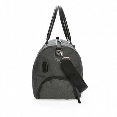 Logotrade Geschäftsgeschenke das Foto: Wochenendtasche mit USB A-Ausgang