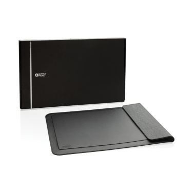 Logotrade Logogeschenke das Foto: Swiss Peak magnet. 15,6" Laptop-Sleeve mit 15W Ladefunktion