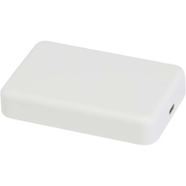 Logotrade Firmengeschenke das Foto: Acrab 15 W 10.000 mAh magnetische kabellose Powerbank mit 20 W PD aus recyceltem Kunststoff