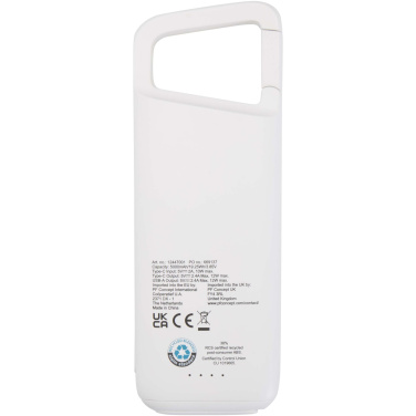Logotrade Werbegeschenke das Foto: Alkes 12 W 5.000 mAh wasserfeste Powerbank aus recyceltem Kunststoff mit Karabinerhaken