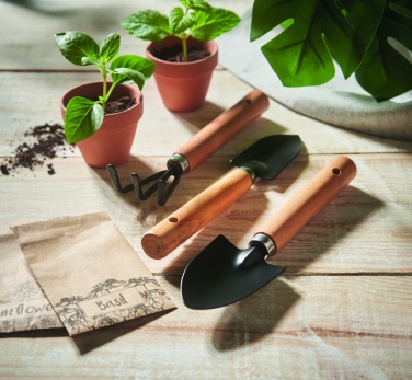 Logotrade promotional giveaway picture of: 3 garden tools  in RPET pouch