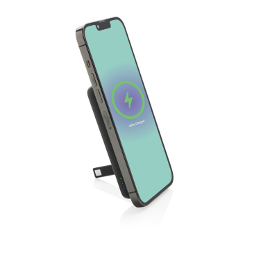 Logotrade corporate gift picture of: Zen RCS rplastic 5000 mah 5W magnetic bamboo powerbank