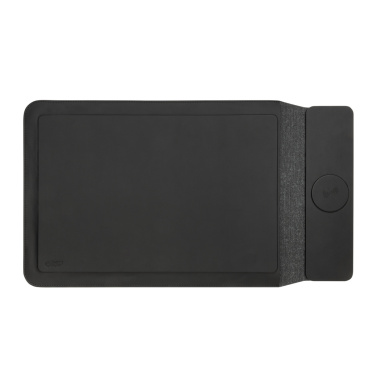 Logo trade promotional items image of: Swiss Peak 15W magnetic charging laptop sleeve 14-15,6"