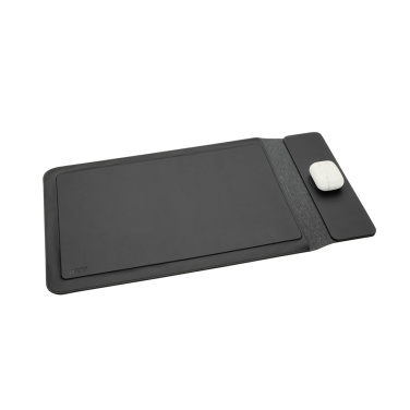 Logotrade promotional gift image of: Swiss Peak 15W magnetic charging laptop sleeve 14-15,6"
