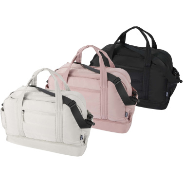 Logo trade promotional gifts image of: Puffer GRS recycled duffel bag with insulated bottom 30L