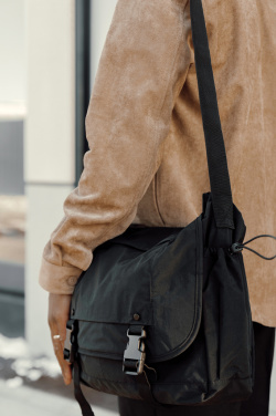 Logo trade promotional merchandise picture of: KENTO URBAN RCS recycled nylon 15.6 inch Messenger