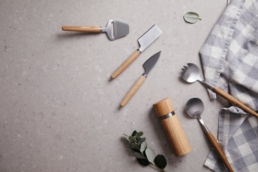 Logotrade firmakingi foto: VINGA Retro juustukomplekt