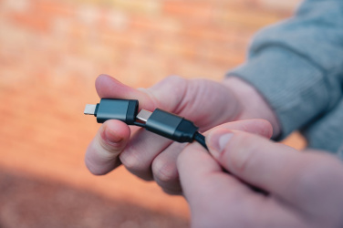 Logo trade ärikingitused foto: Terra RCS taaskasutatud alumiiniumist sissetõmmatav 6-ühes kaabel