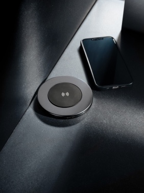 Logotrade reklaamtooted pilt: Terra RCS taaskasutatud alumiiniumist 10 W juhtmevaba laadija