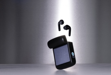 Logo trade ärikingid foto: Skywave RCS taaskasutatud plastist päikesepatareid