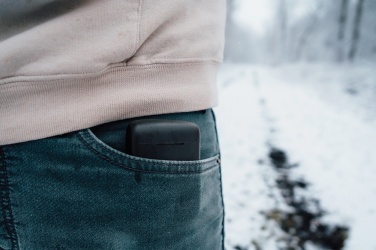 Logotrade ärikingituse foto: Skywave RCS taaskasutatud plastist päikesepatareid