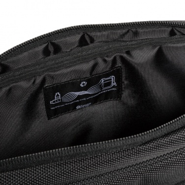 Logotrade reklaamkingitused pilt: Swiss Peak RPET Voyager RFID 15,6" sülearvutikott