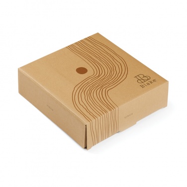 Logotrade firmakingi foto: VINGA Nuvem kivist serveerimiskauss