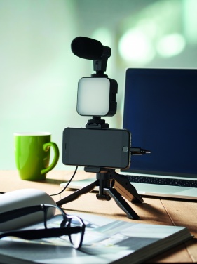 Logo trade reklaamkingituse pilt: Nutitelefoni videokomplekt