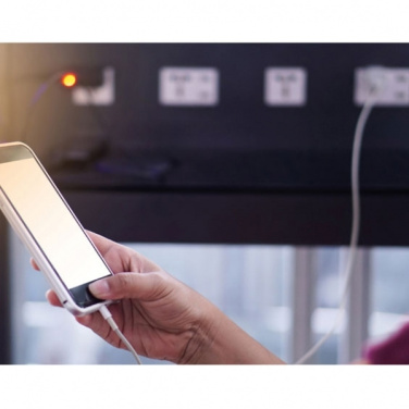 Logotrade reklaamtoote foto: Reisiadapter PERU