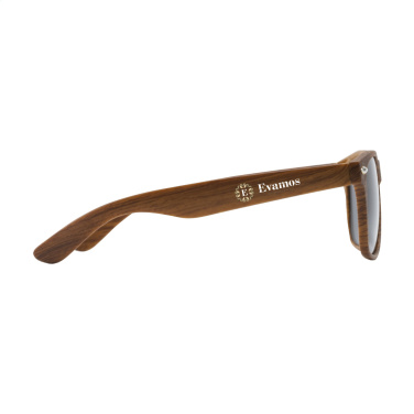 Logotrade meened pilt: LookingWood päikeseprillid