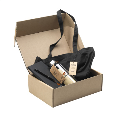 Logo trade meene pilt: Ümbertöödeldud materjalist toodete kinkekomplekt