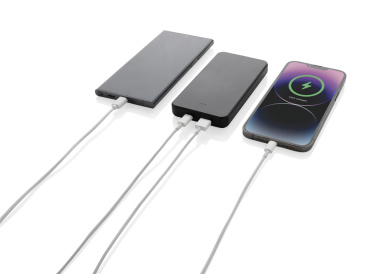 Logo trade reklaamkingituse pilt: Boostcore RCS taaskasutatud plastist akupank 10 000 mAh USB C