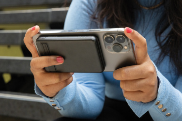 Logo trade reklaamkingid foto: Zen RCS plastk 5000 mah 5W magnetiline bambusest akuank