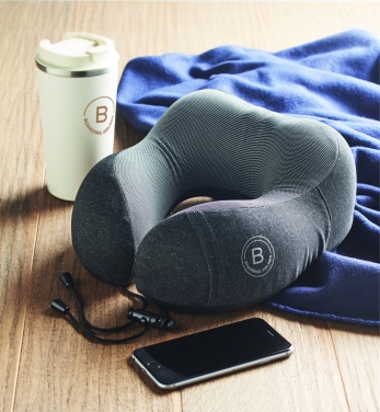 Logo trade mainostuotet tuotekuva: Matkatyyny RPET-materiaalista