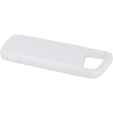 Logo trade mainoslahja kuva: Alkes 5 000 mAh:n ja 12 W:n kierrätysmuovista valmistettu vedenkestävä varavirtalähde jousihaalla