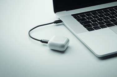 Logotrade reklaminiai produktai nuotrauka: 4 viename kabelių jungčių rinkinys 15W