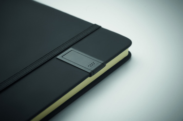 Logotrade biznesa dāvanas foto: A5 piezīmju grāmatiņa ar integrētu USB