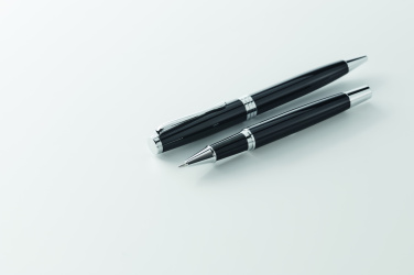 Лого трейд pекламные подарки фото: Ball pen and roller set
