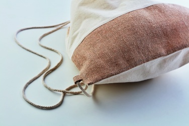 Logotrade profilreklam bild: Twill/ bomullbag med en jutadet
