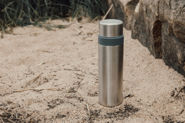 Logotrade presentreklam bild: VINGA Tono RCS termos med dubbla muggar, 750 ML